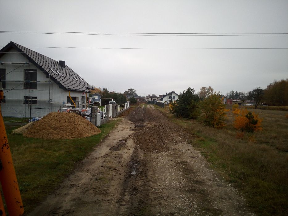 Naprawa drogi, kruszywa na drogę, szlaka, kruszony beton