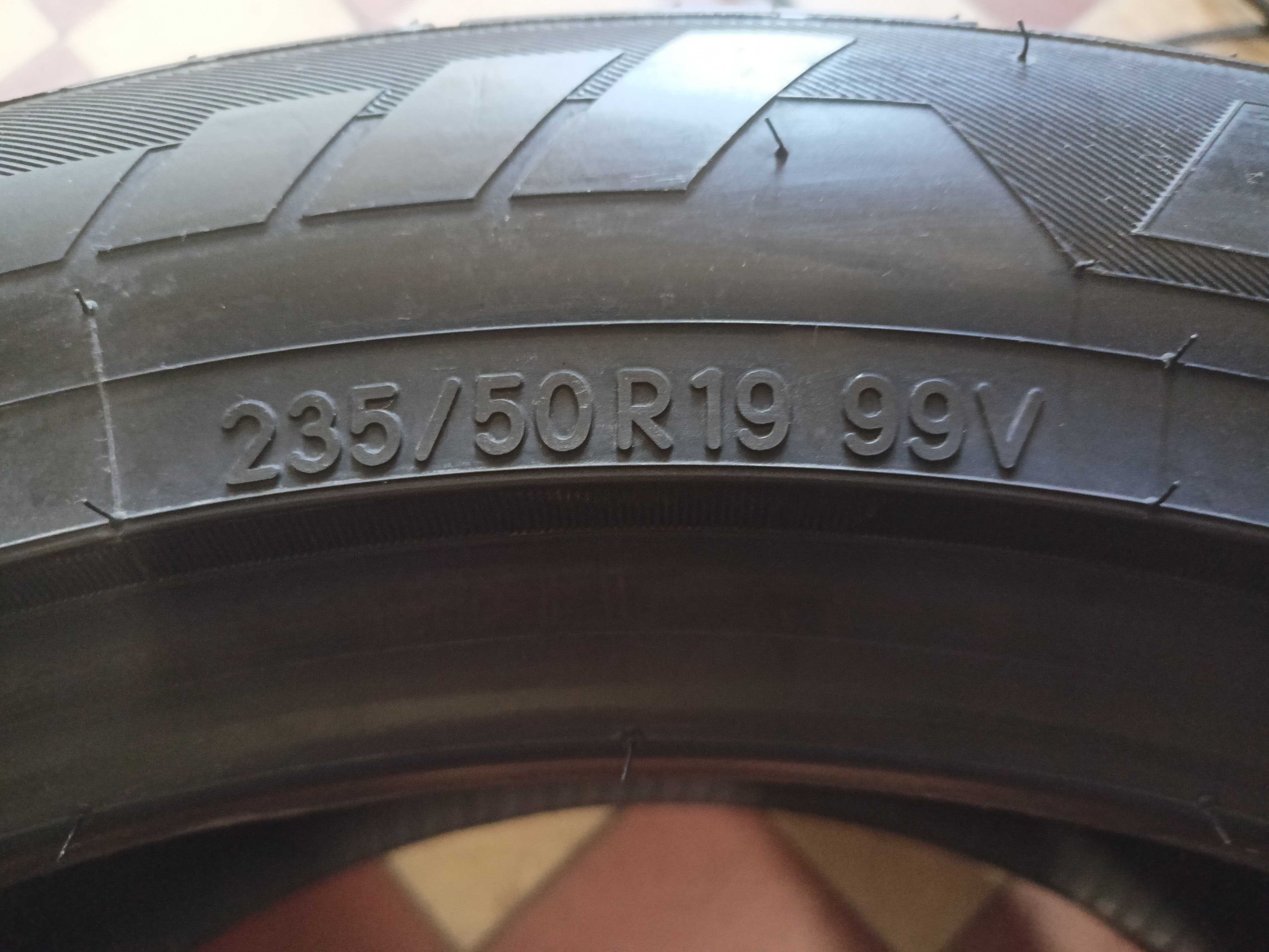 Toyo Proxes T1 Sport 235/50R19 99V