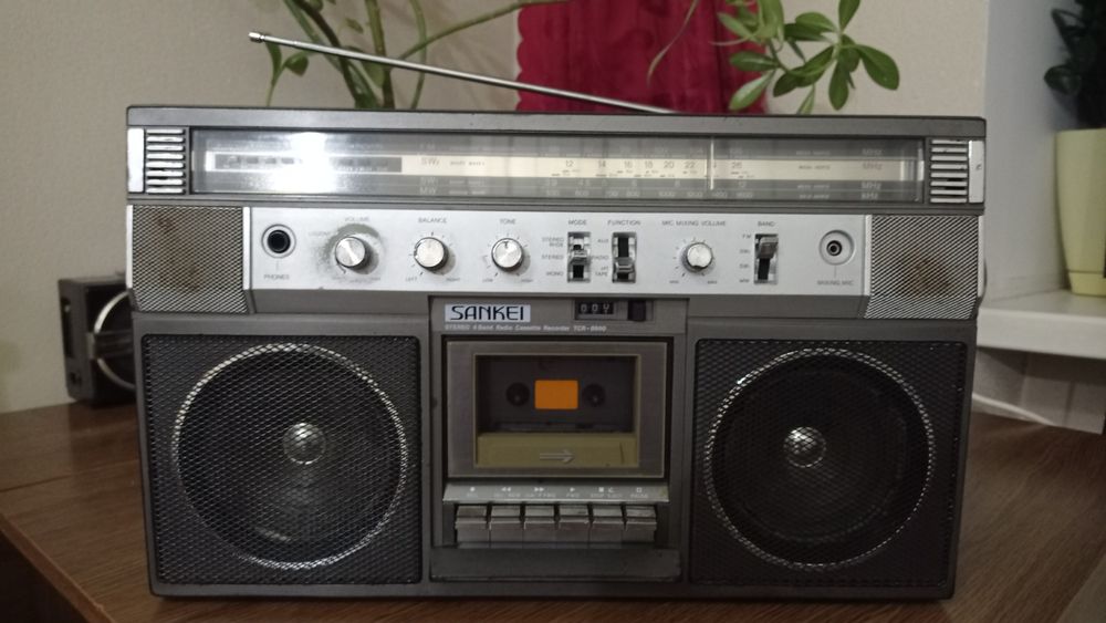 Продам касетну магнітолу SANKEI tcr-8950 H
