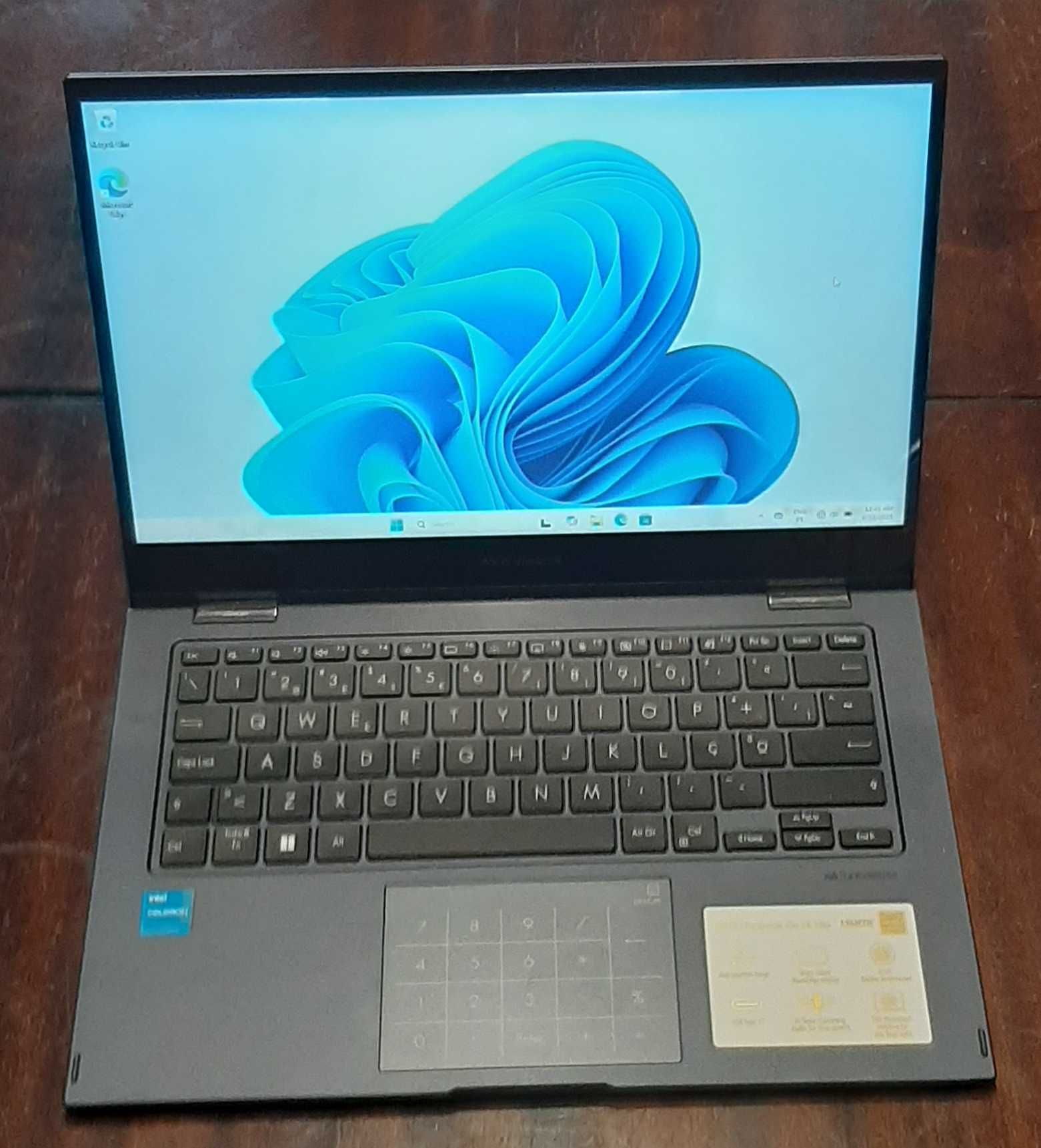 Portátil Asus Vivobook
