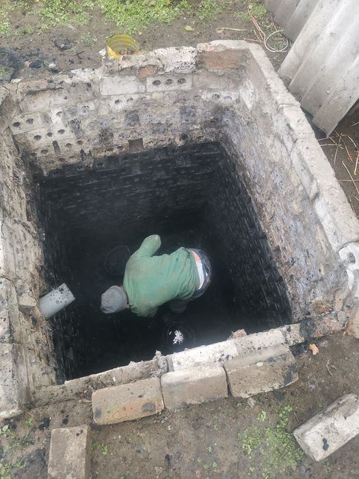 Чистка сливных ям.реставрация сливных ям.чистка выгребных ям