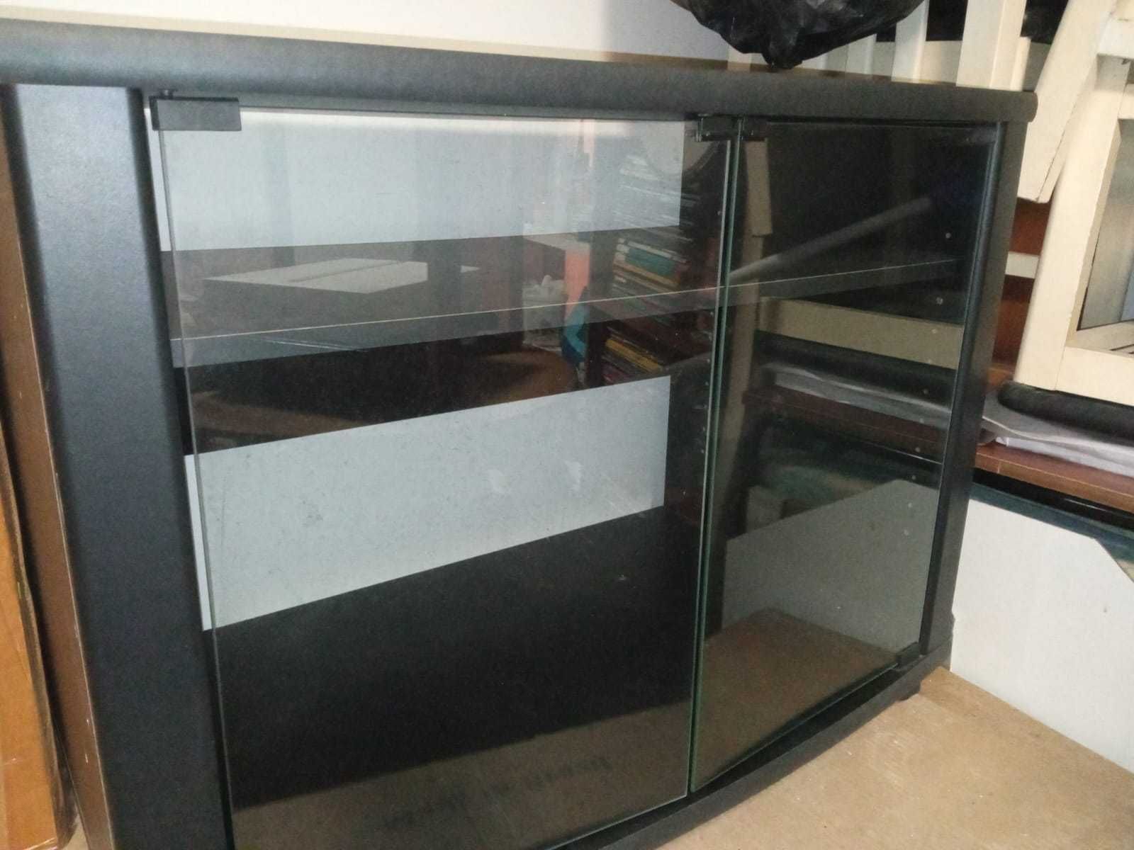 Mesa multimédia  de TV