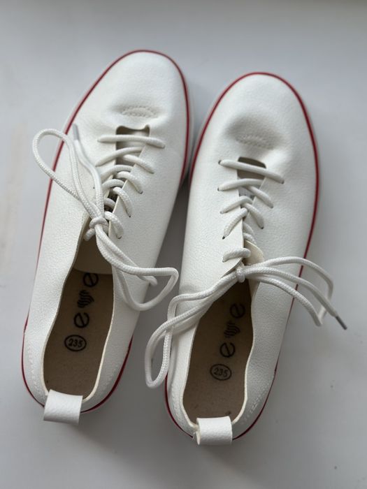 Кєди білі шкіряні устілка 23.5 см