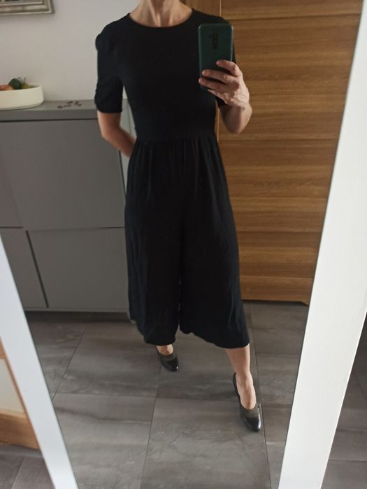 ASOS czarny elegancki kostium kombinezon odkryte plecy XS