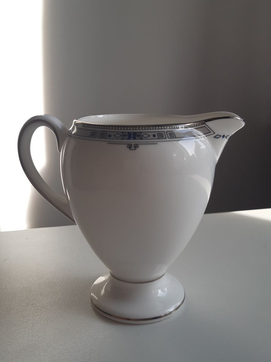 Mlecznik wedgwood amherst angielska porcelana