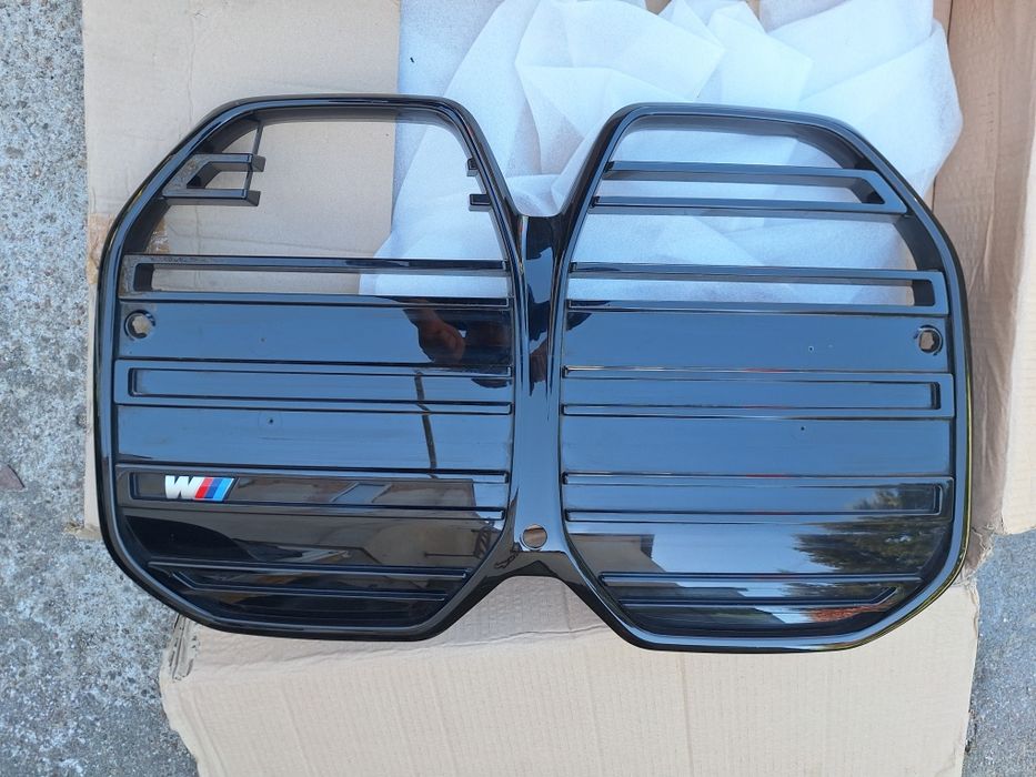 Решітка BMW i4 M50 LCI