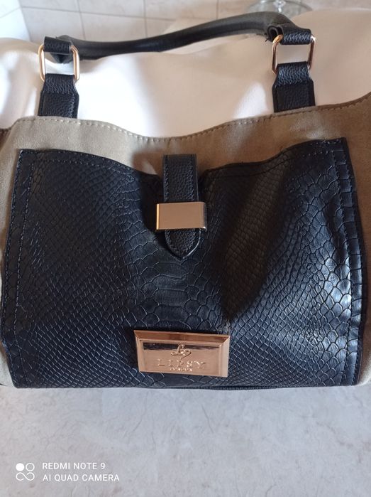 Jak nowa torebka Lipsy London kuferek