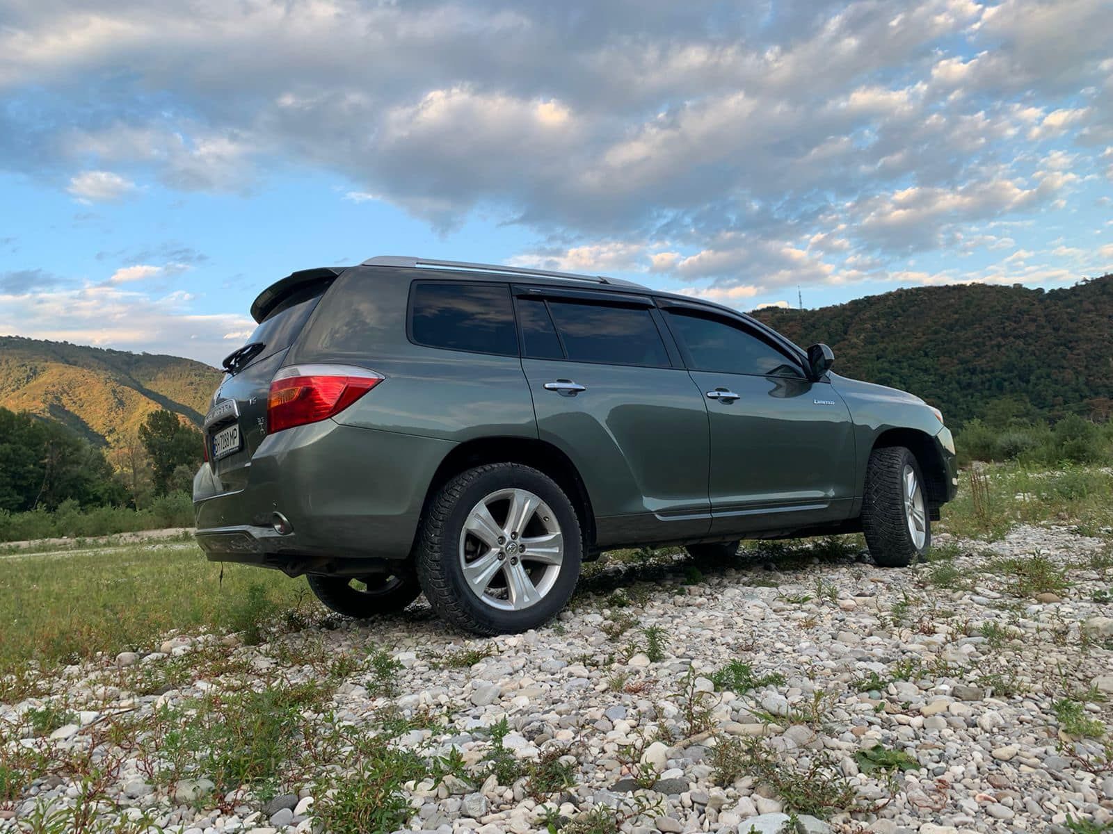 Продам Toyota Highlander 2008