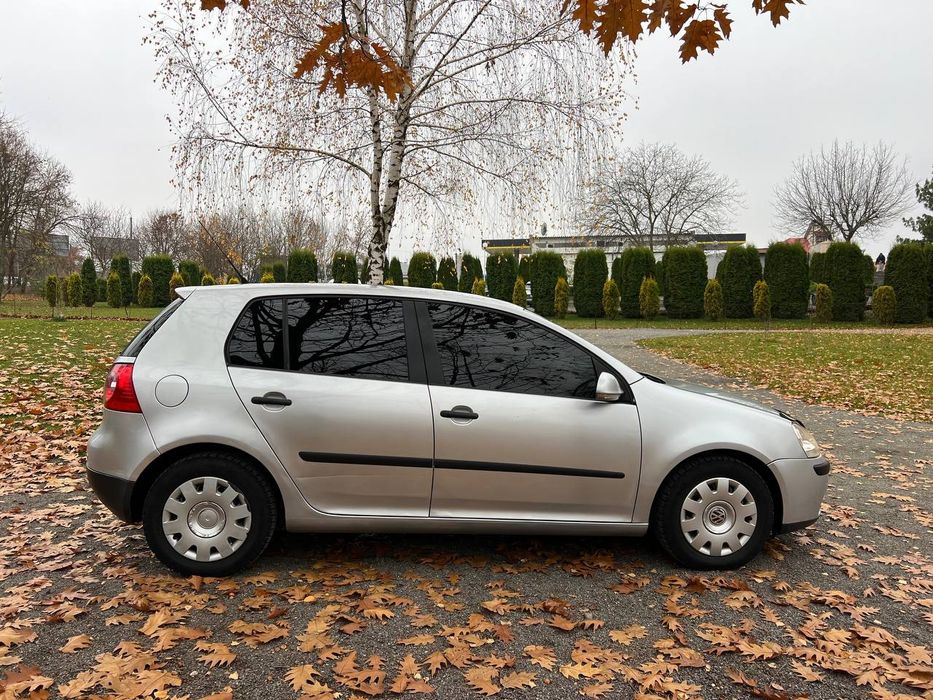 Продам Фольксваген гольф 5 1.9 тді