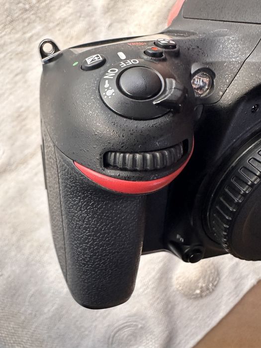 Nikon D610 – Câmara Full Frame em excelente estado