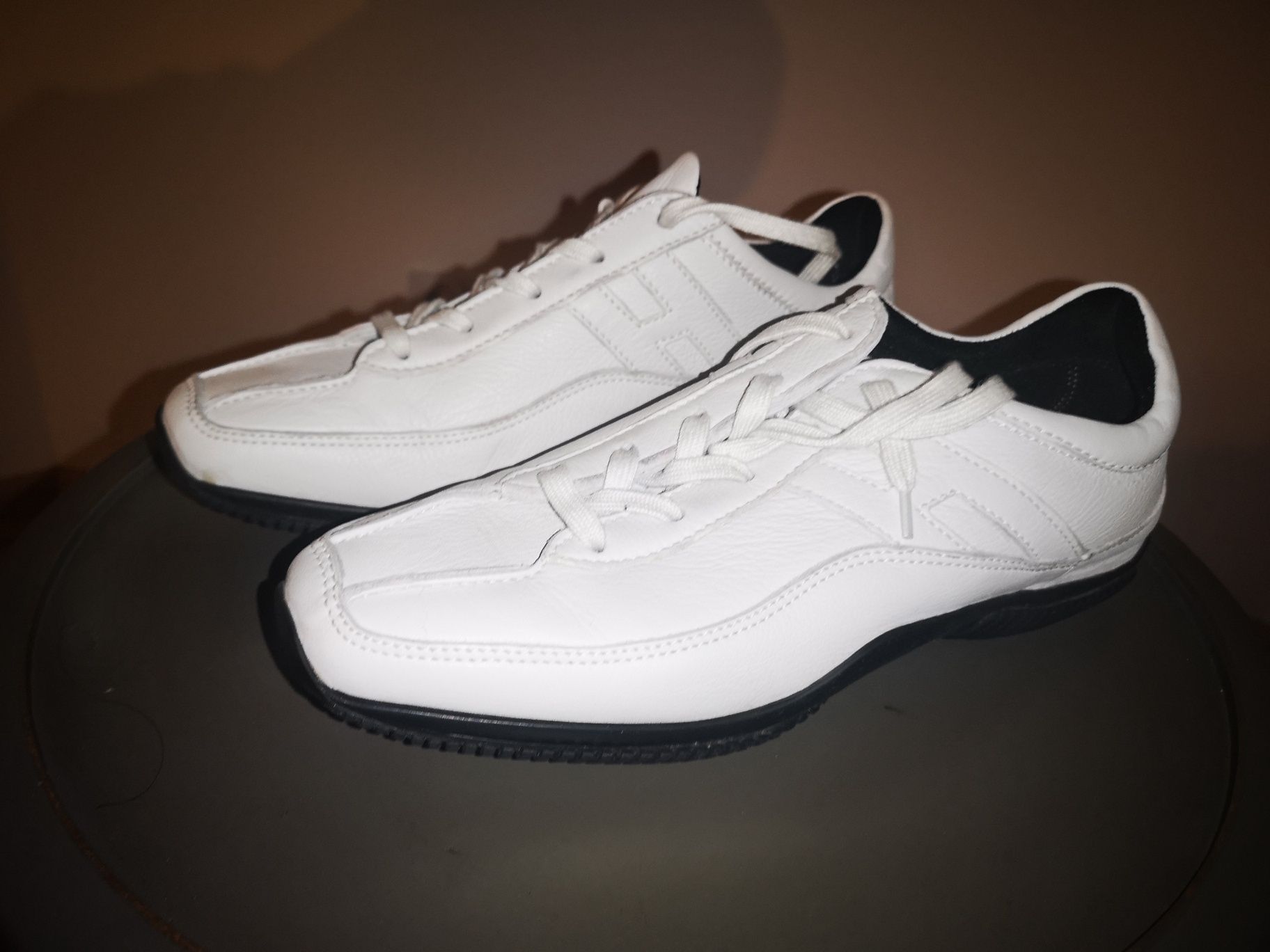 Białe sneakersy HOGAN 40 25 cm skóra naturalna