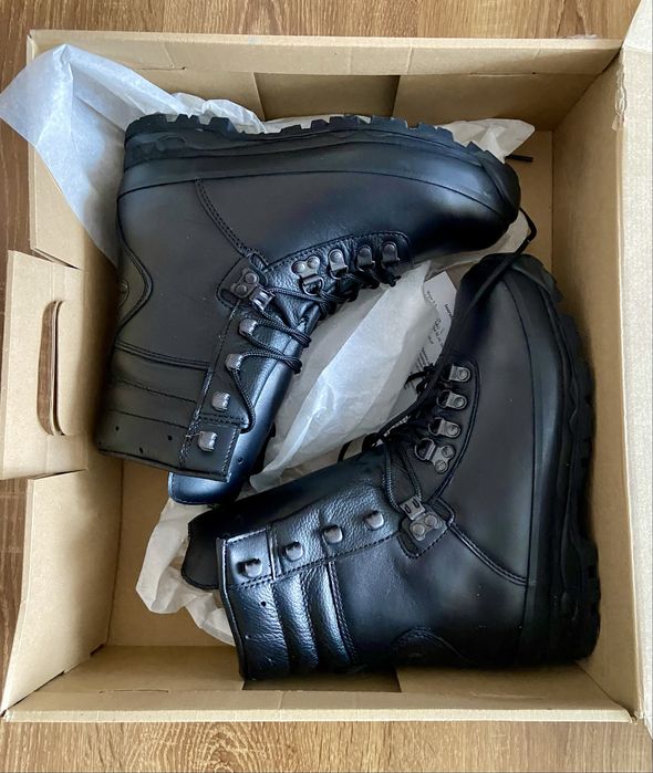 Buty bojowe wojas z membraną rozmiar 24,5 nowe