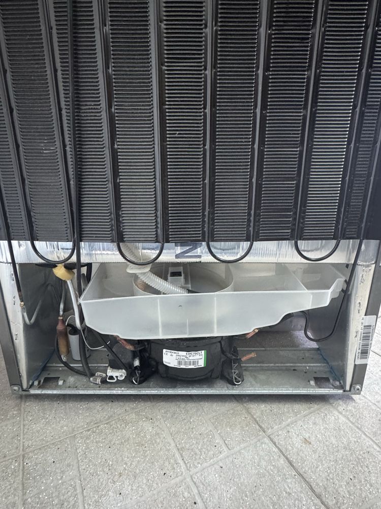 Frigorifico combinado indesit cinza