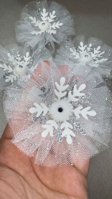 Зимові бантики. Бантики сніжинка. Святкові бантики