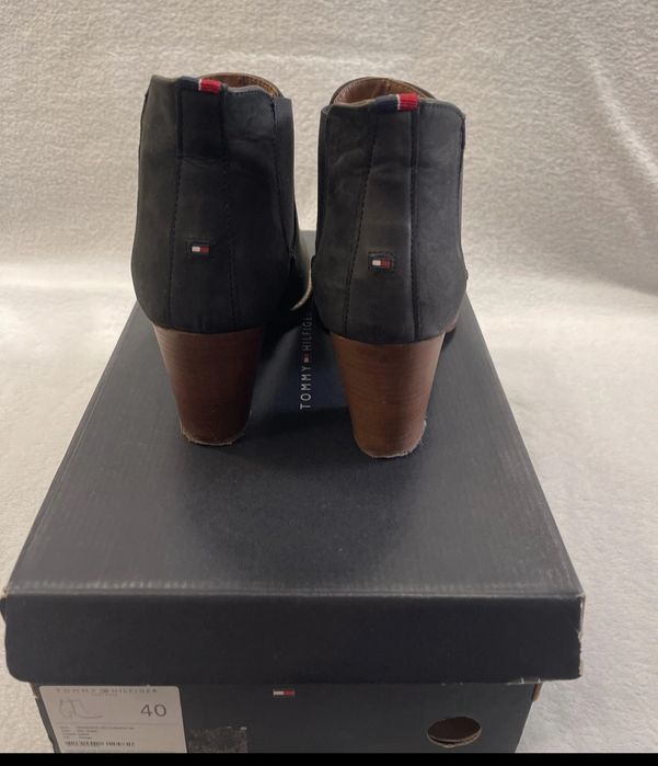 Tommy Hilfiger botki Skóra 40