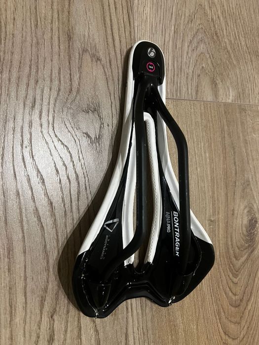 Selim Bontrager Ajna Pro 144mm