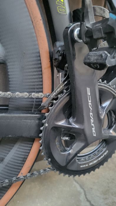 Pinarello Digma F12 rodas Xentis