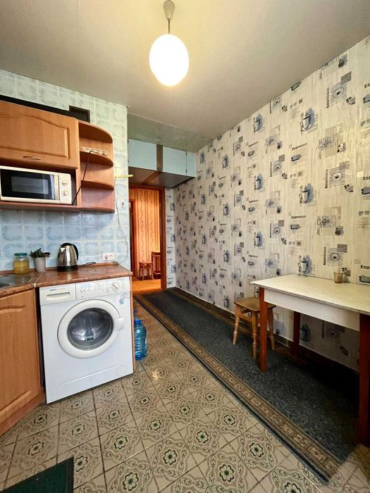 Оренда 2-х кімнатної  квартири перехрестя в. Шевченка-Кривалівська.