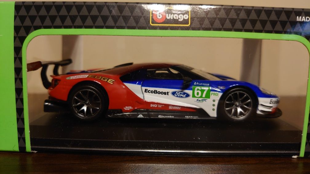 Bburago Race Ford GT 2017 Race Car 1:32 BURAGO