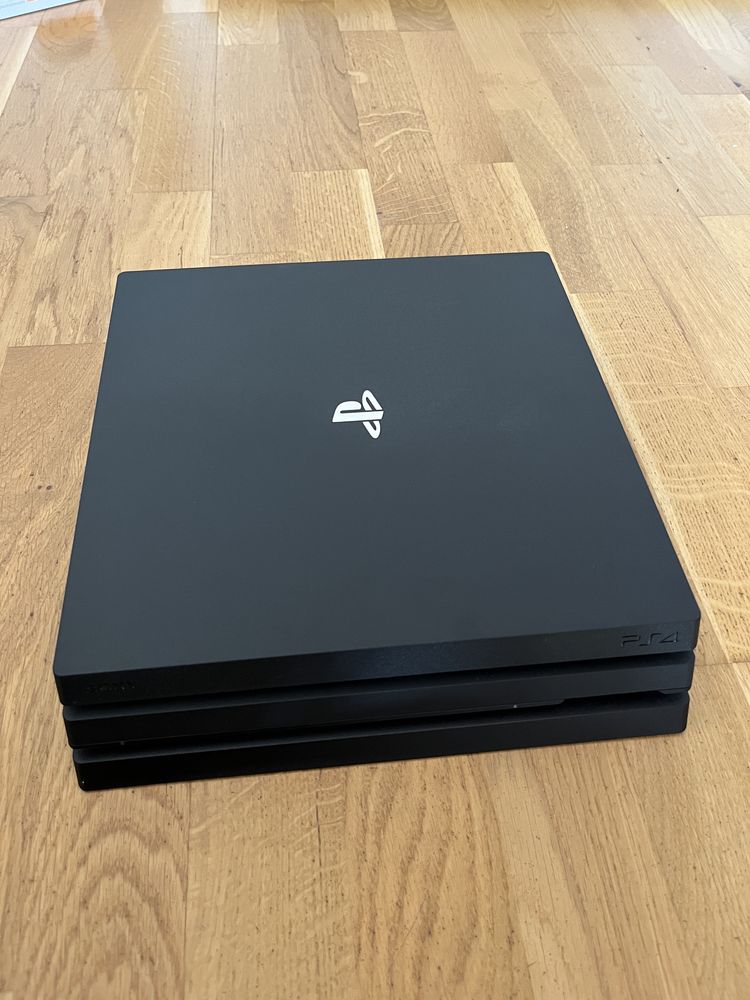 Konsola Playstation 4 Pro 1TB pamięci