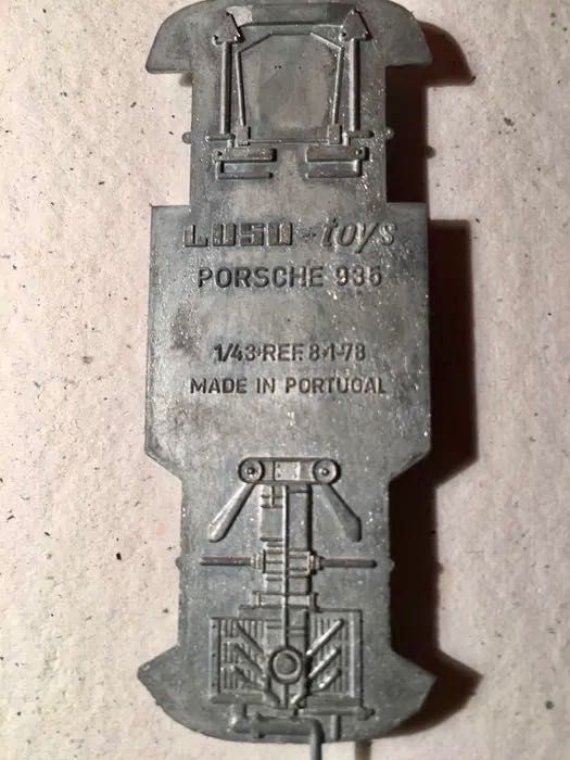 PORSCHE 935 MARTINI - Luso toys kit series - escala 1/43