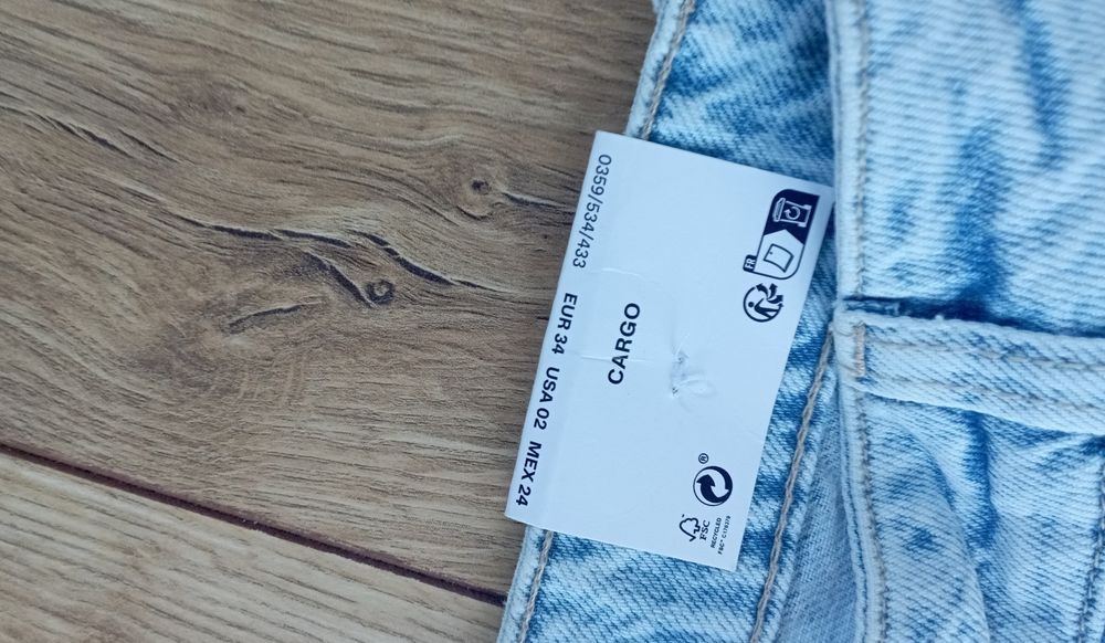 Nowe jeansy cargo rozm. 34/XS Bershka