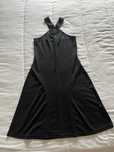 Vestido preto de alças