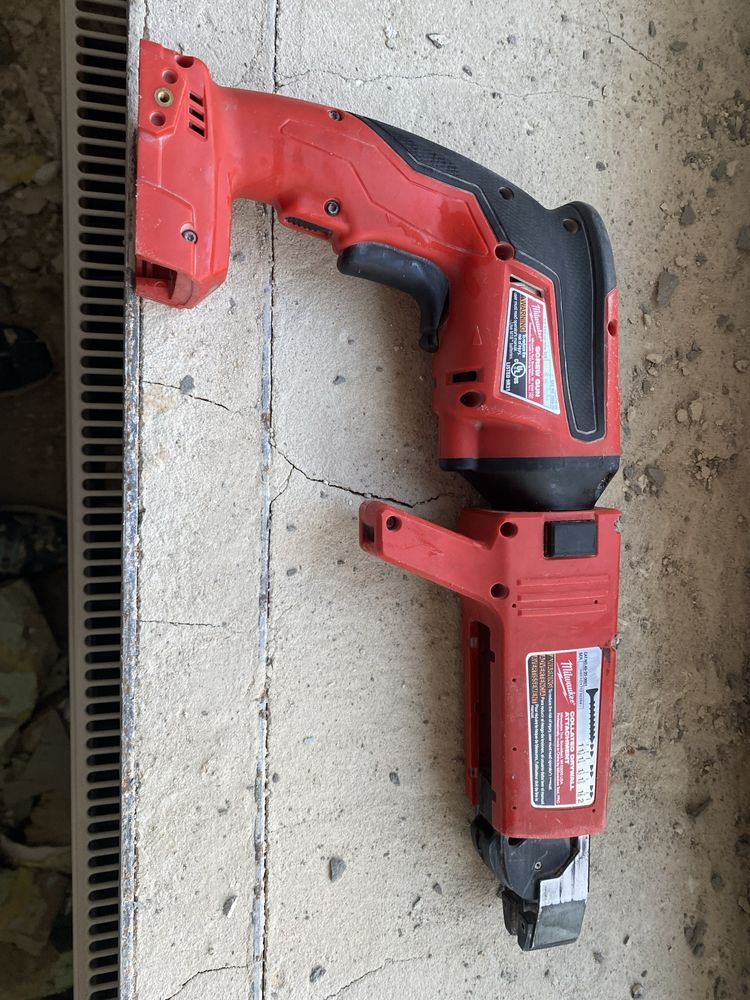 Безщітковий  Milwaukee M18 FSGC-202X  автоподача саморізів