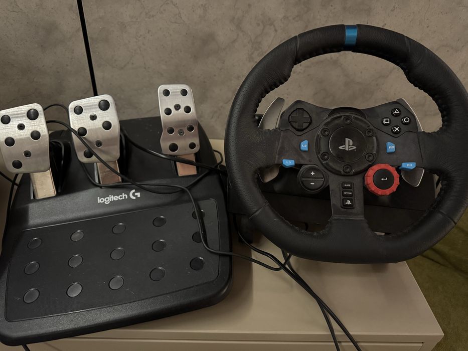 Продам руль с педалями Logitech G29 Driving Force pc ps3-5