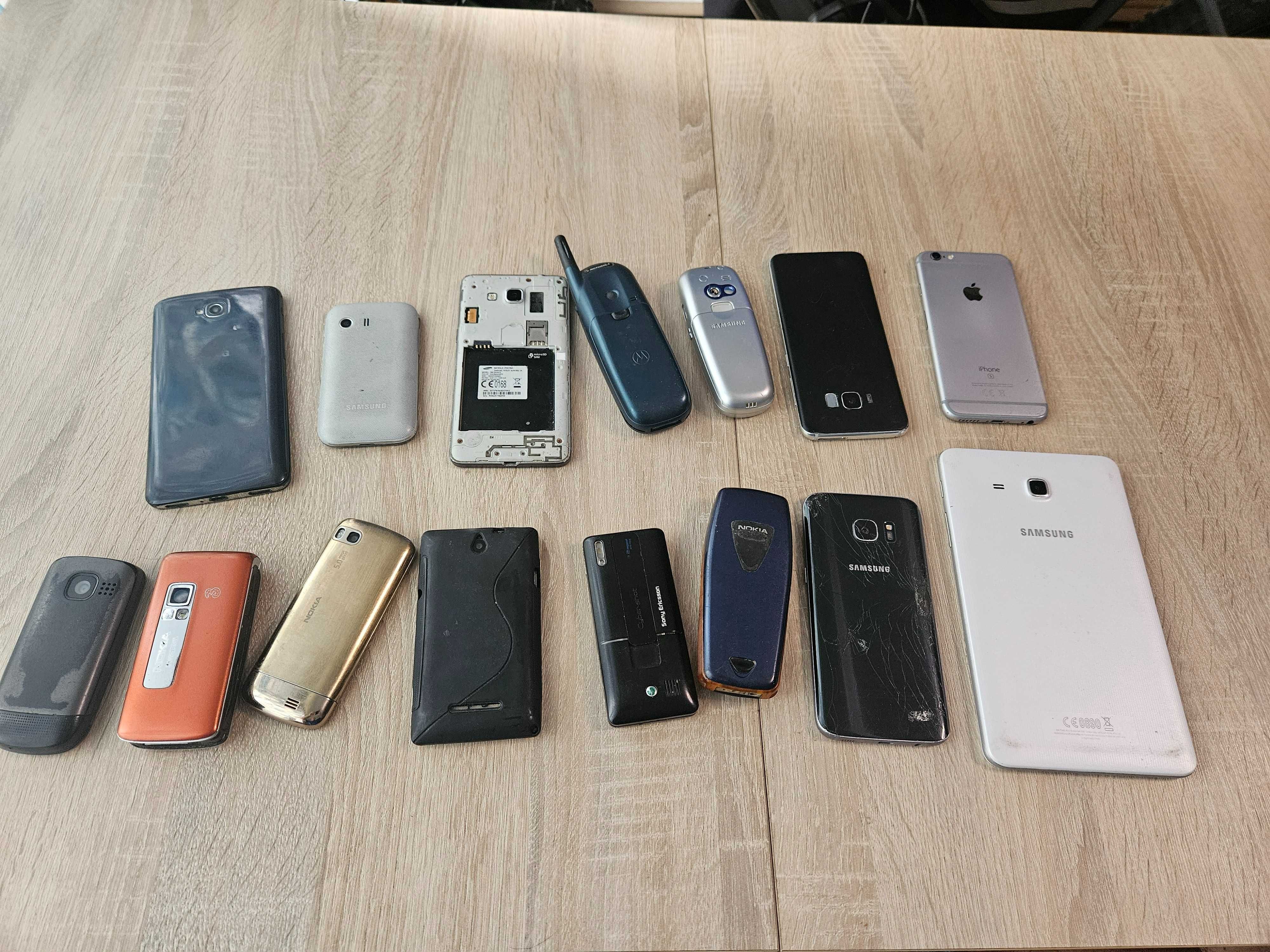 15szt uszkodzonych telefonów