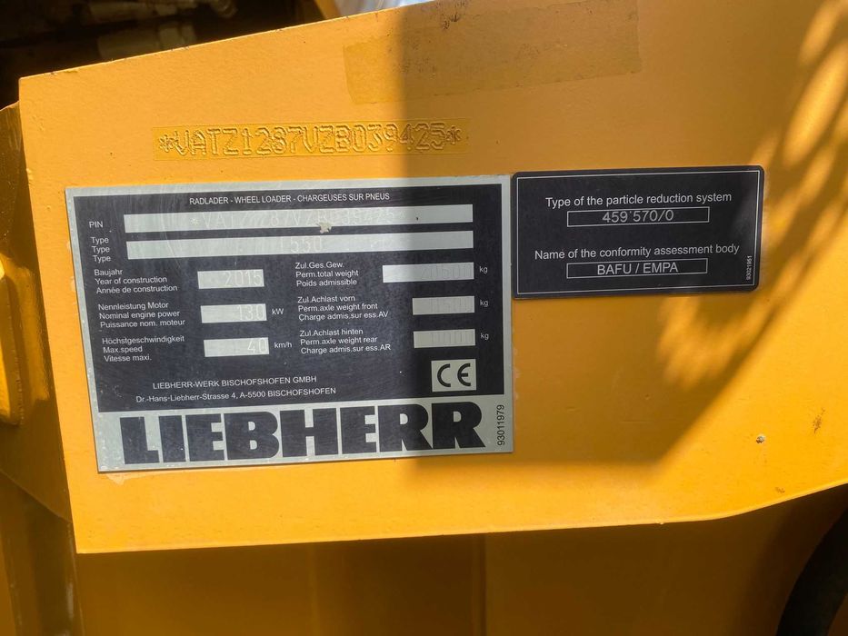 Sprzedam ładowarkę kołową LIEBHERR L 550
