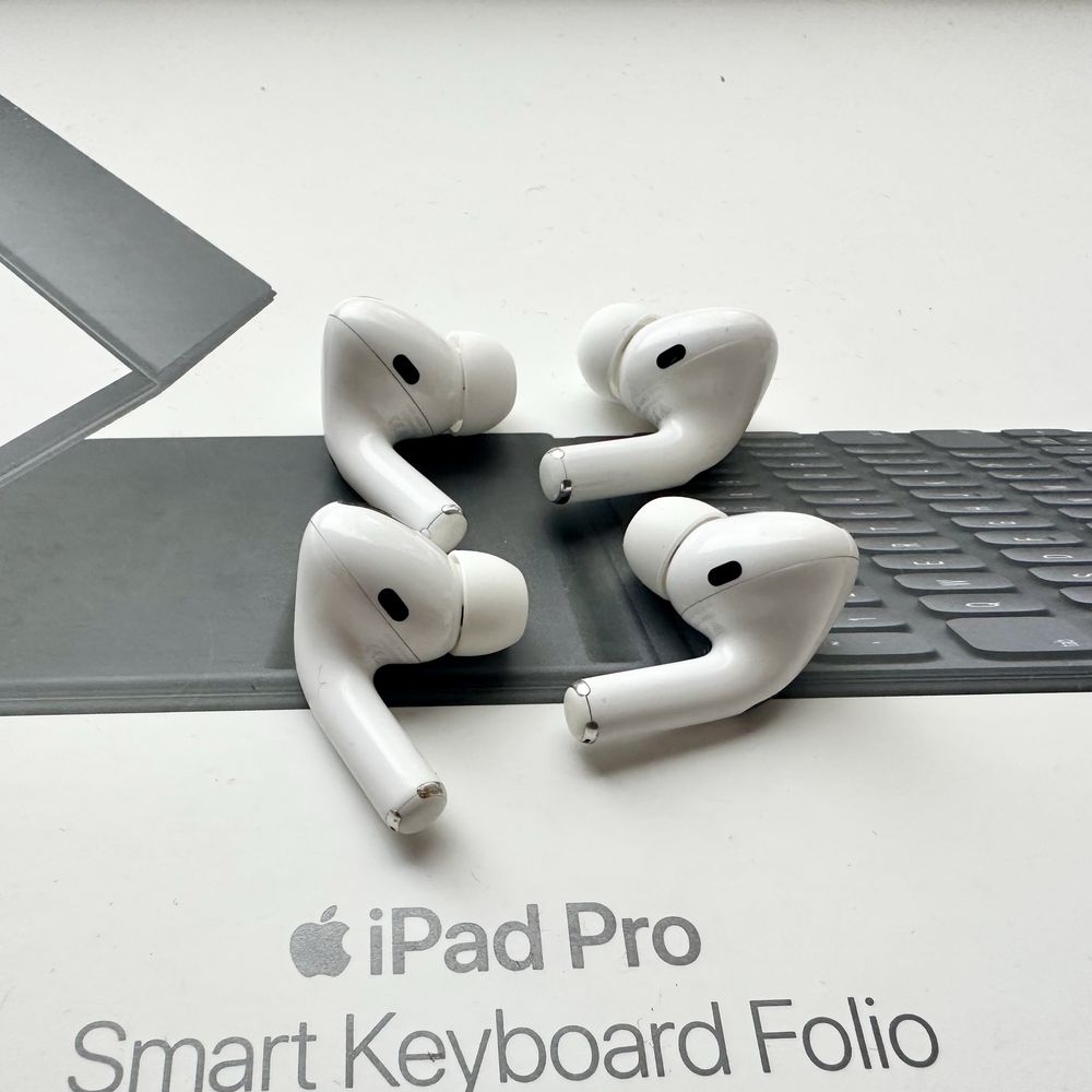 Наушник A2083 правый A2084 левый Apple AirPods Pro один наушник