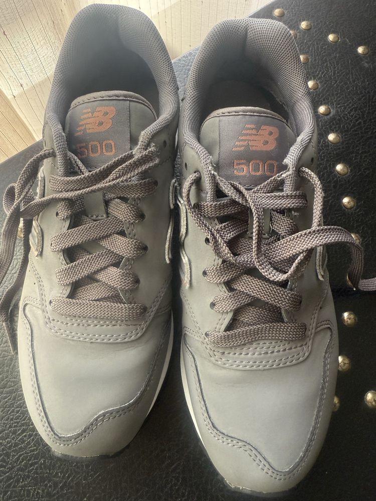 Tenis New  Balance 500 n•35 cinza