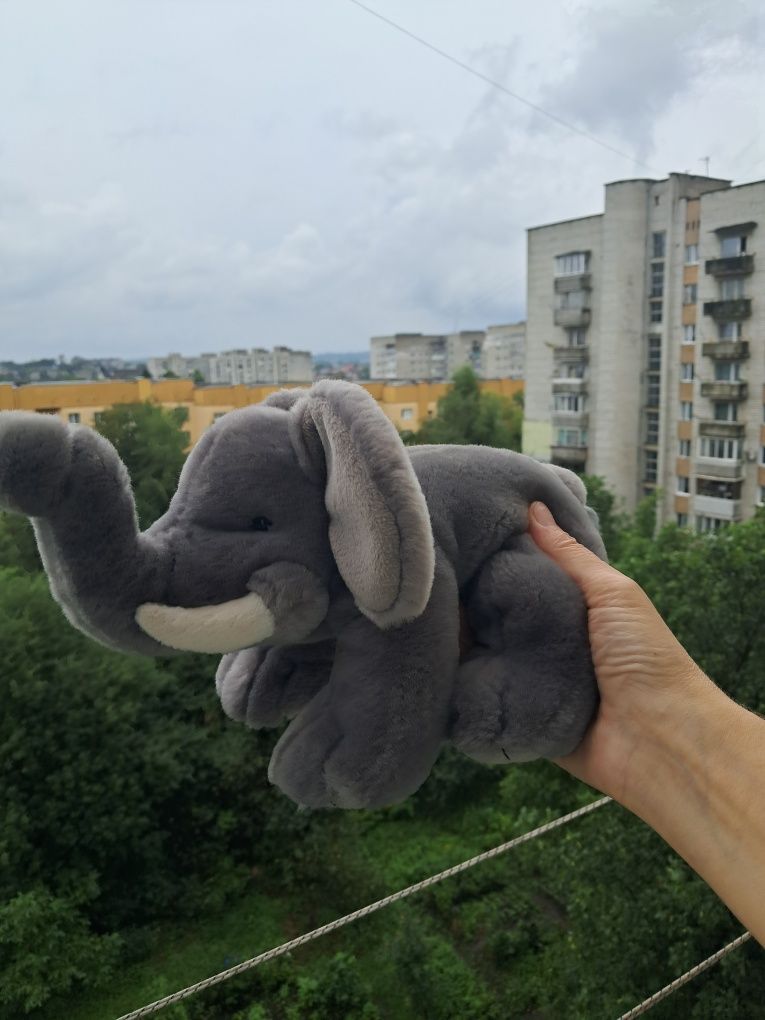 М'яка іграшка слон від Keel Toys