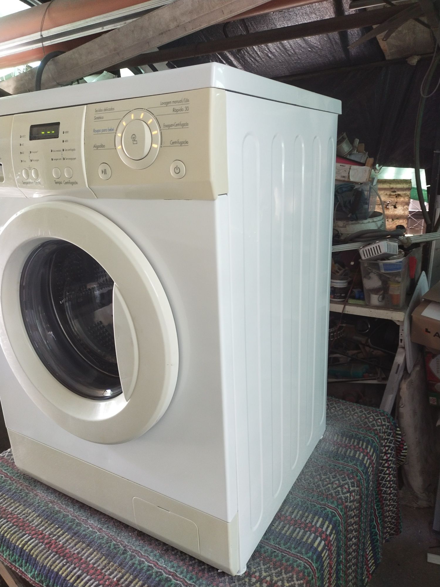 Máquina de lavar roupa LG 7kg
