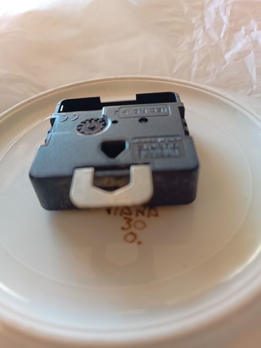 Relógio vianense a funcionar, novo