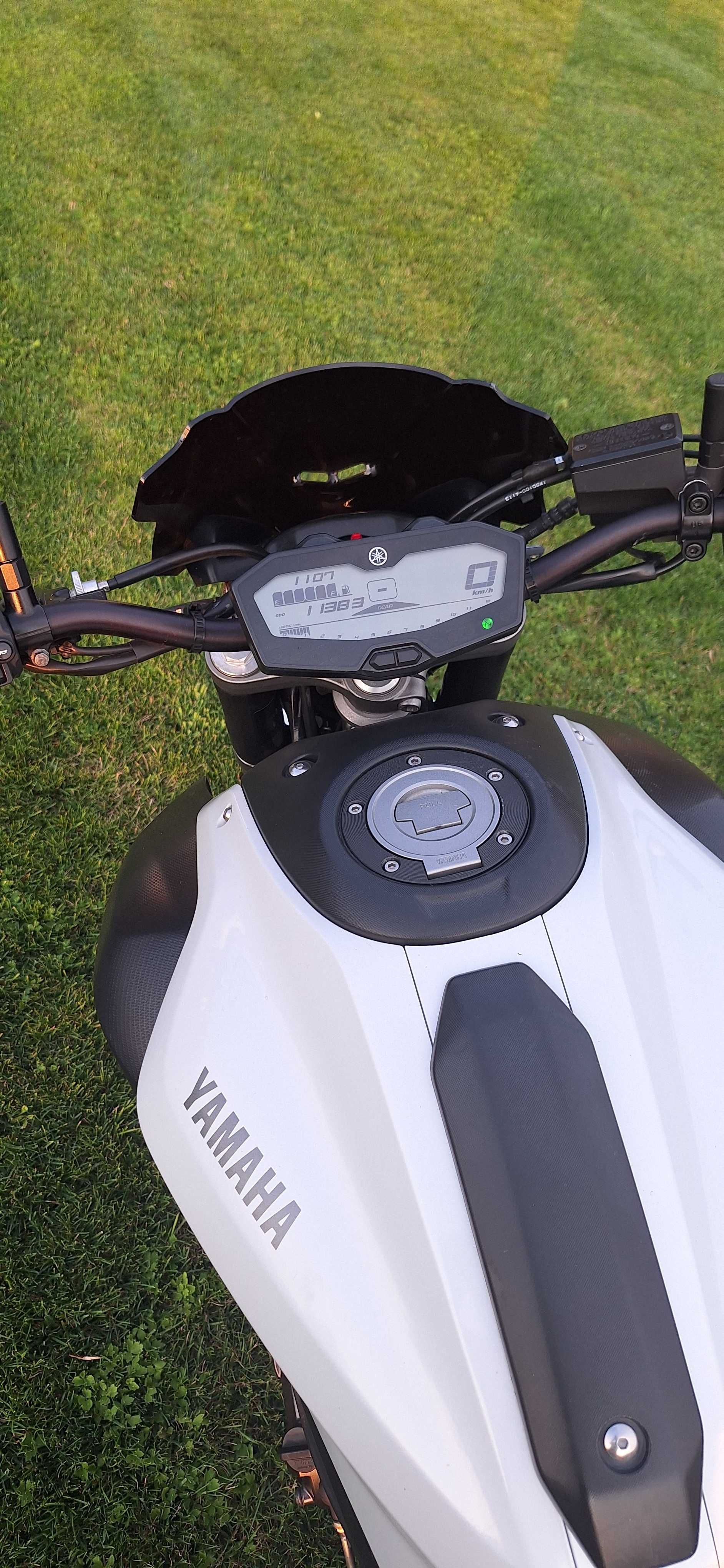 YAMAHA MT-07 11tkm AKRAPOVIC , ciekawy egzemplarz, czytaj opis