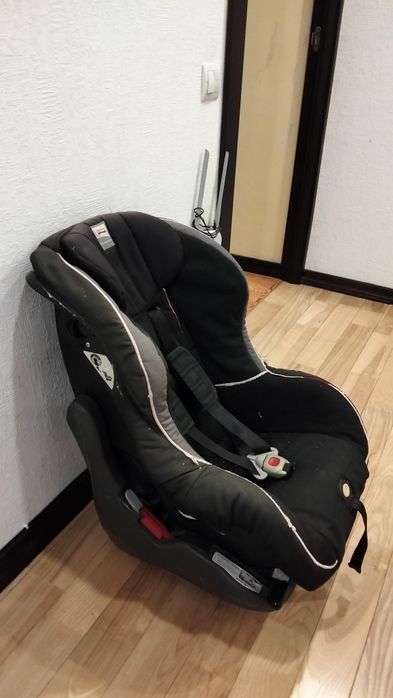 Автокрісло дитяче