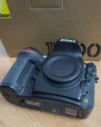Nikon D800 + Objetiva + 2 Baterias + Tripé + Bolsa + Cartão 2Gb