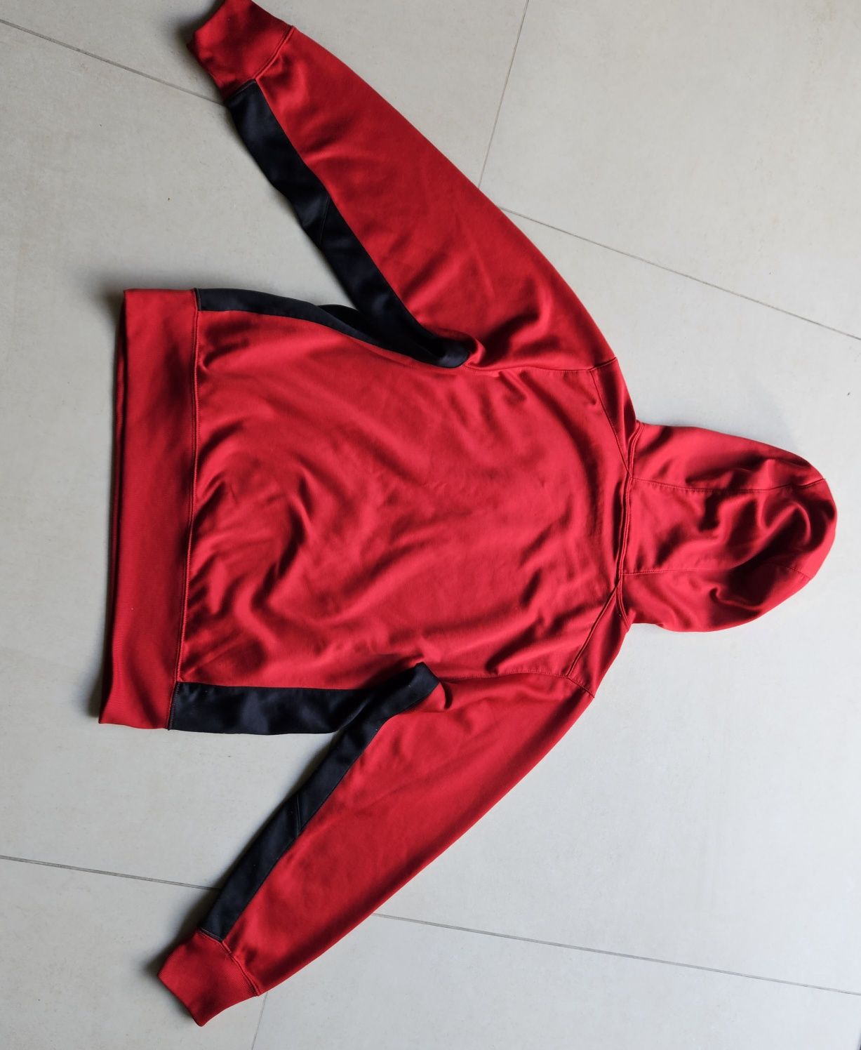 Czerwona Bluza Nike