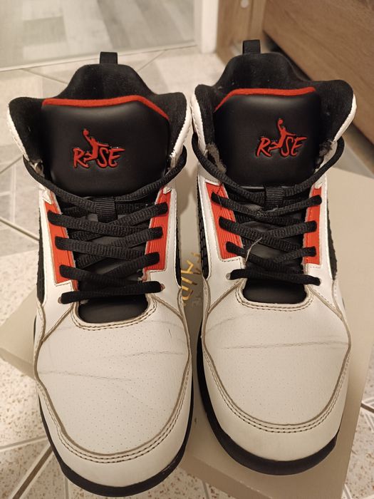 Buty chłopięce jesienne