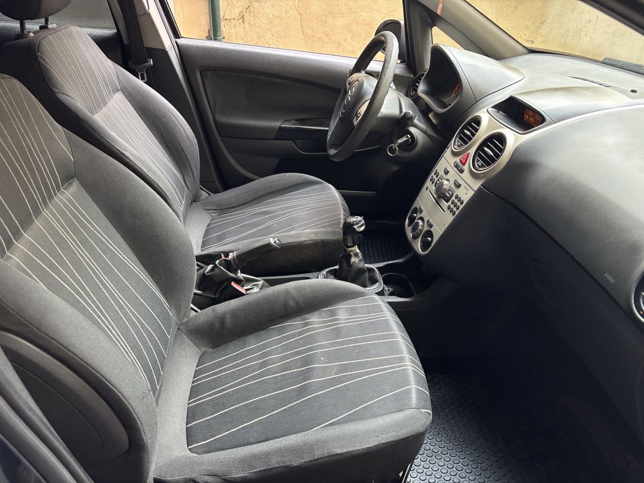 Opel Corsa D Enjoy 1200 Gasolina 160Milkm