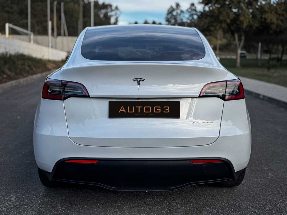 Tesla Model Y Long-Range DUAL Motor AWD | IVA DEDUTÍVEL
