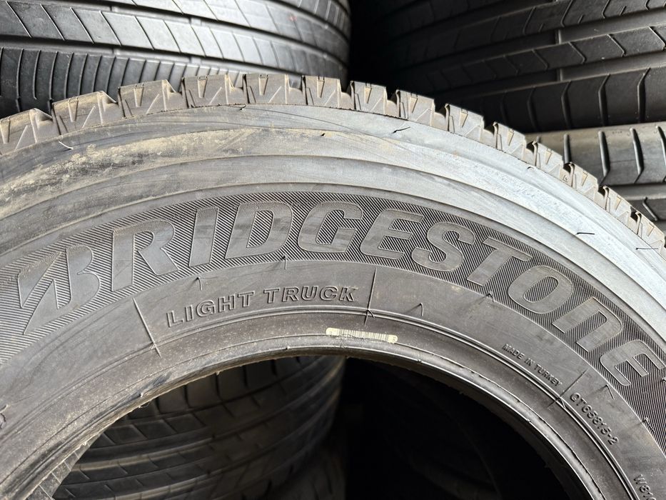 Зимова шина 225/75 R16C 121/120R Bridgestone Blizzak W810 1шт. 10мм