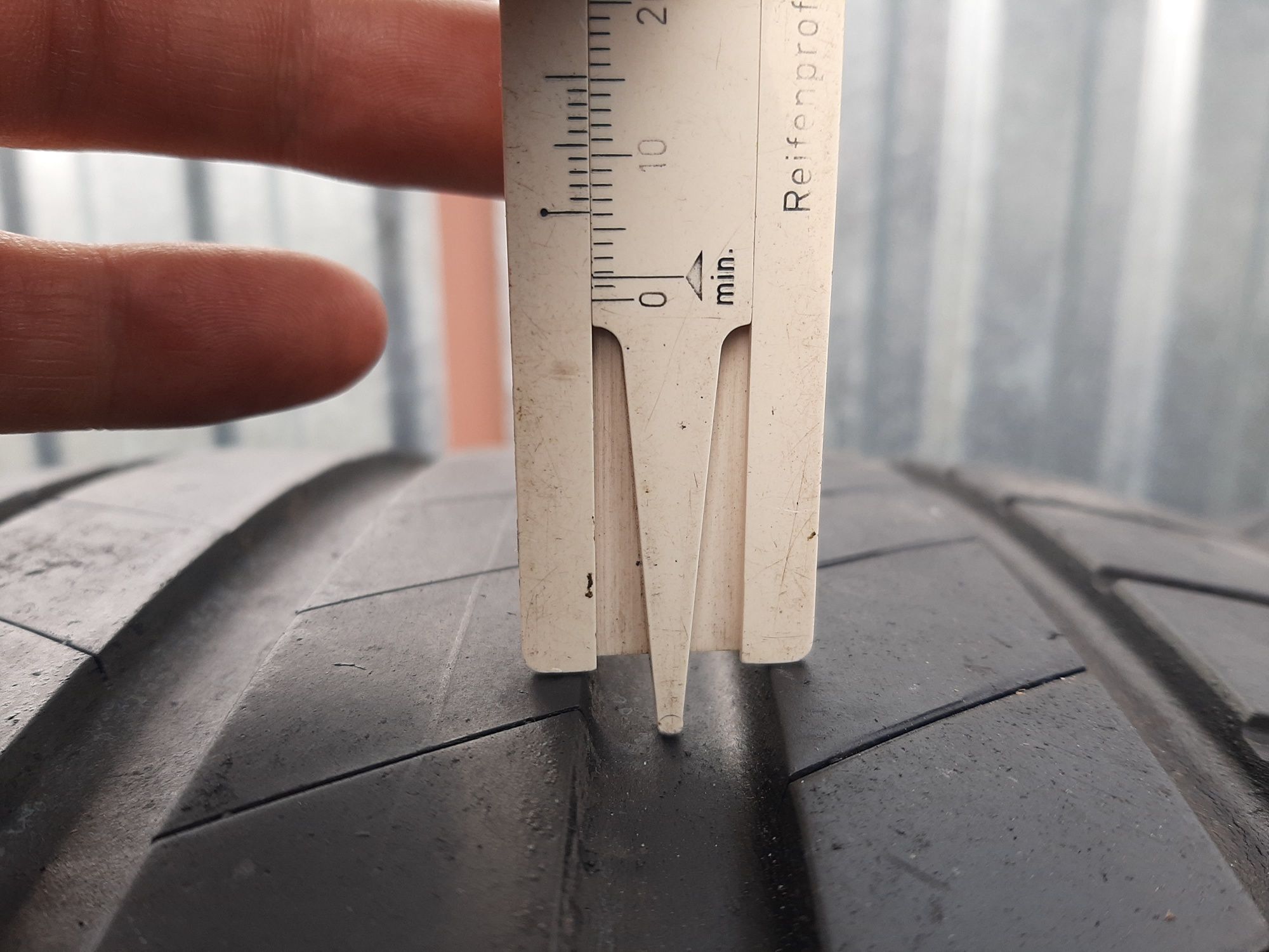 2x Opony letnie 255/40R20 Bridgestone Turanza T005 A0 / 2019r / 6mm