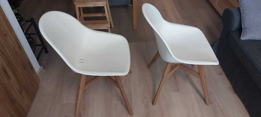 Krzesła białe 492.284.74 FANBYN z IKEA