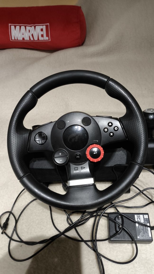 Kierownica Logitech Driving Force uszkodzona