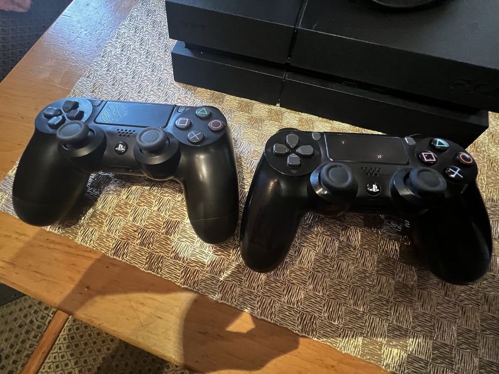 PlayStation 4 CUH-1216B 1 TB