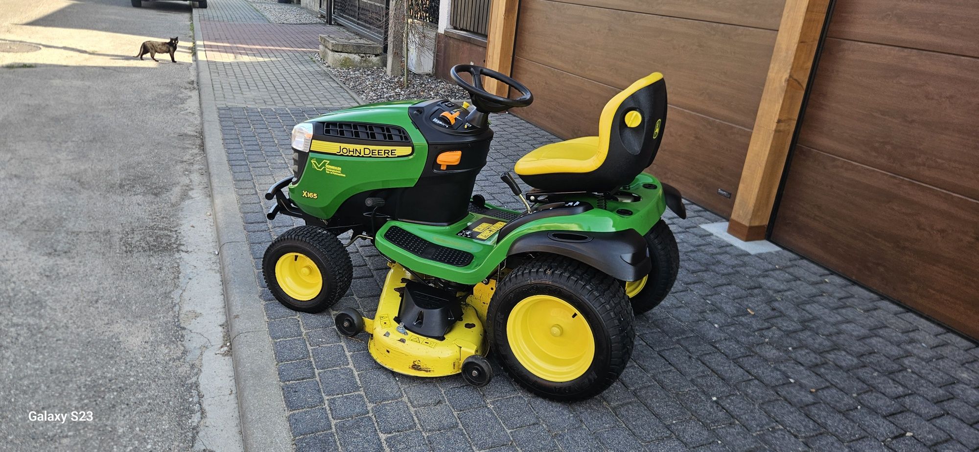 Traktorek kosiarka John Deere x165 22hp
