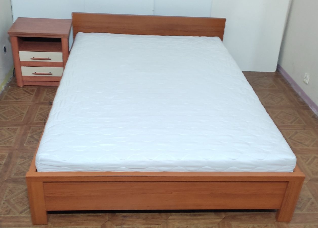 Łóżko BRW 140x200..Z Materacem FDM.